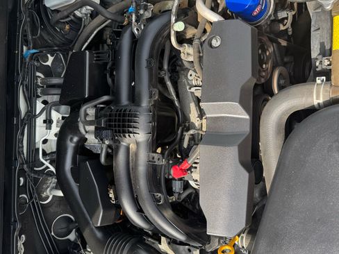 Used 2018 Subaru Forester 2.5i Premium w/ All-Weather Package image 17