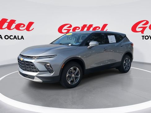 Used 2023 Chevrolet Blazer LT image 1