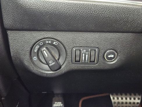 Used 2016 Dodge Challenger R/T Plus RWD image 18