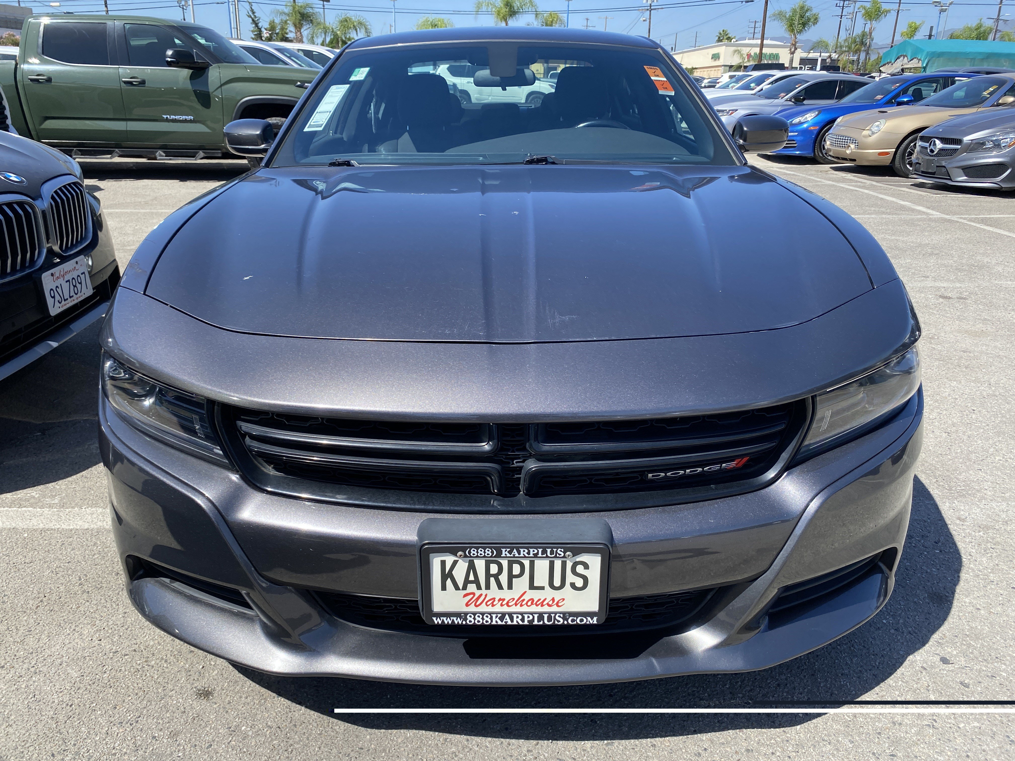Used 2022 Dodge Charger SXT RWD image 3