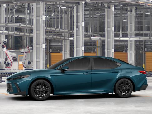 New 2026 Toyota Camry SE FWD image 3