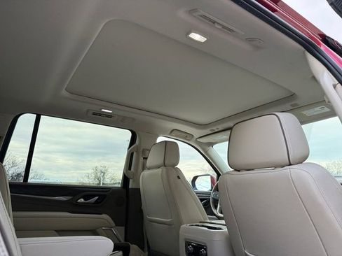 Used 2022 GMC Yukon XL Denali image 5