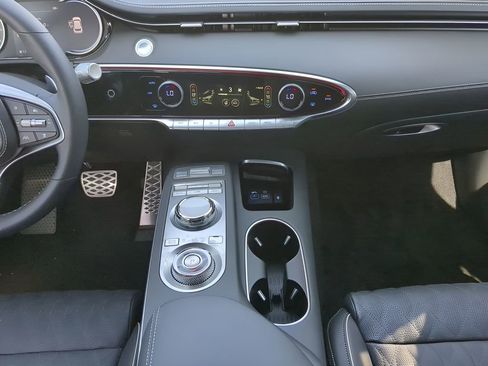 New 2025 Genesis GV70 3.5T Sport w/ Sport Advanced Package image 19