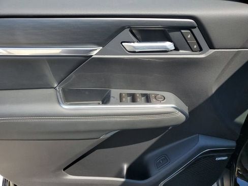 New 2026 GMC Acadia Elevation w/ Elevation Premium Package FWD image 17