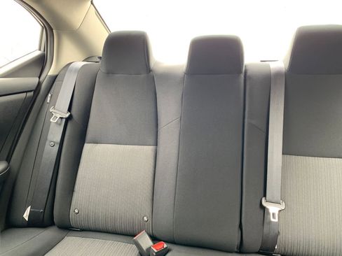 Used 2025 Nissan Sentra SV image 37