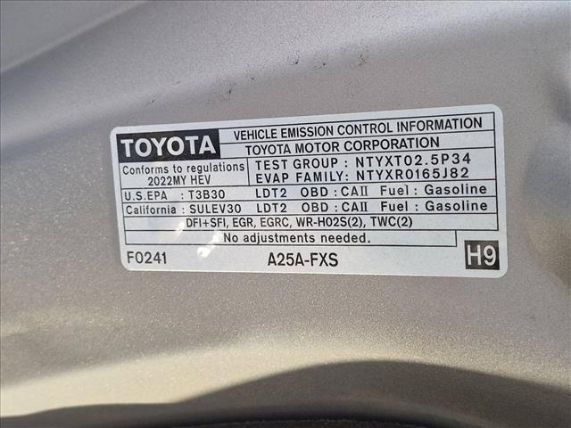 Used 2022 Toyota Highlander XLE FWD image 15