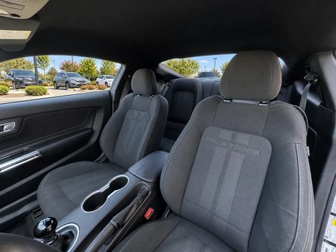 Used 2019 Ford Mustang GT RWD image 16