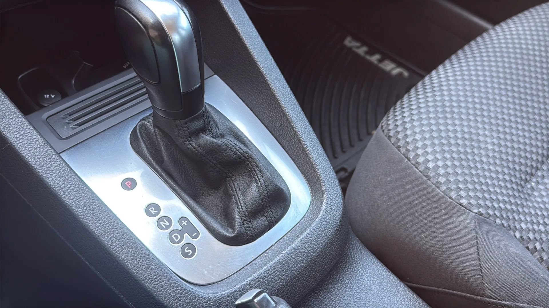 Used 2014 Volkswagen Jetta S FWD image 4