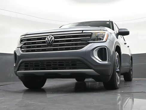 Used 2024 Volkswagen Atlas SE FWD image 33