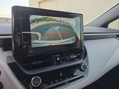 Used 2025 Toyota Corolla SE FWD image 20