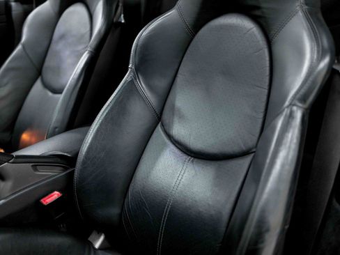 Used 2005 Porsche 911 Carrera S RWD image 40