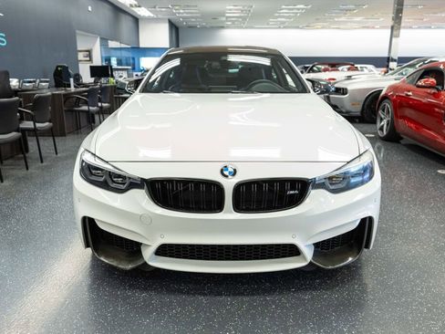 Used 2018 BMW M4 Coupe RWD image 2