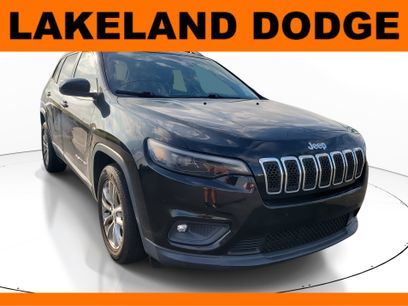 Used 2019 Jeep Cherokee Latitude w/ Popular Appearance Group