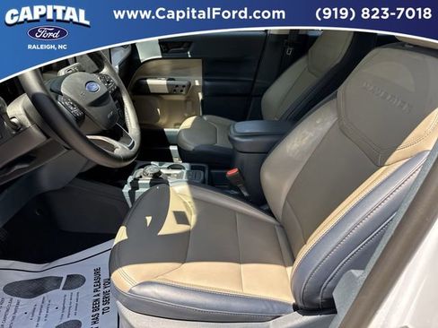 Certified 2025 Ford Maverick Lariat AWD/4WD image 19