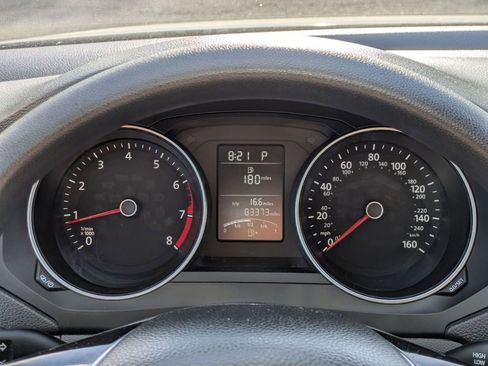 Used 2015 Volkswagen Jetta S image 19