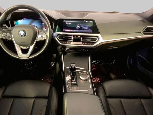 Used 2022 BMW 330i xDrive Sedan w/ Premium Package AWD/4WD image 16