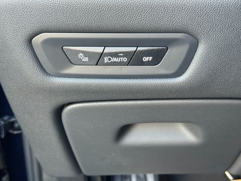 Used 2025 BMW X5 M60i AWD/4WD image 19