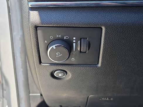 Used 2014 Jeep Grand Cherokee Limited RWD image 29