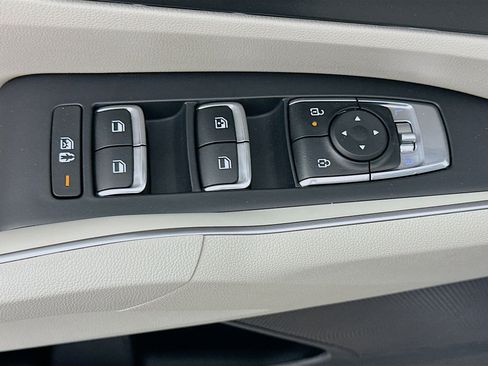 Used 2025 Kia Sorento EX image 15