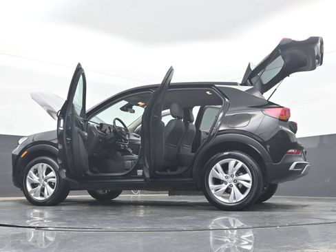 Used 2025 Buick Encore GX Preferred AWD/4WD image 40