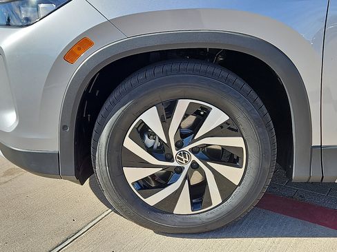 New 2026 Volkswagen Tiguan S image 6