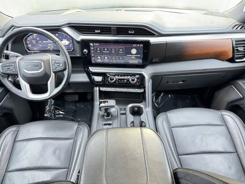Used 2024 GMC Sierra 1500 Denali w/ Denali Reserve Package image 11