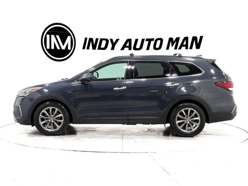 Used 2017 Hyundai Santa Fe SE w/ Cargo Package AWD/4WD image 7