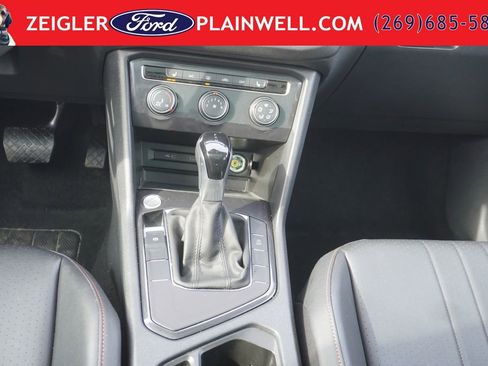 Used 2024 Volkswagen Tiguan Wolfsburg Edition FWD image 19