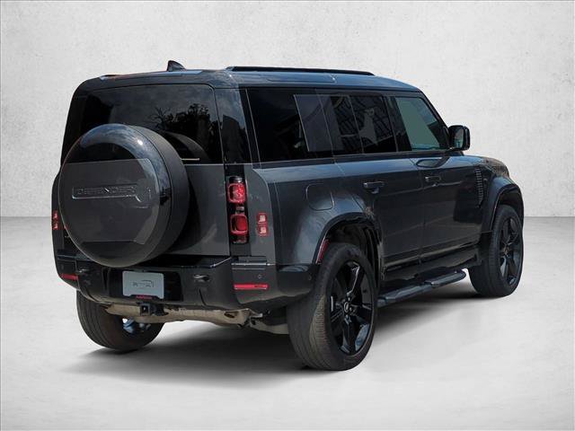 Certified 2025 Land Rover Defender 110 X-Dynamic SE AWD/4WD image 5