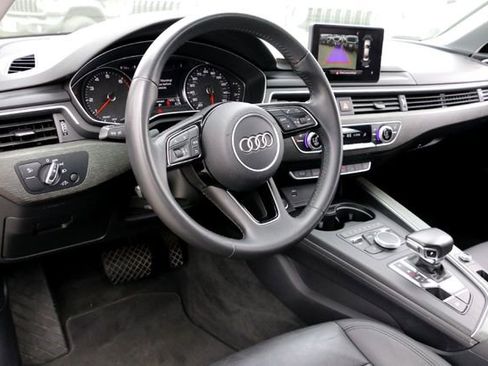 Used 2019 Audi A4 2.0T Premium image 9