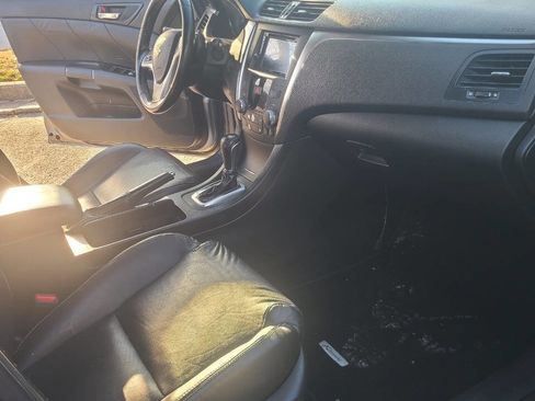 Used 2011 Suzuki Kizashi Sport SLS image 14