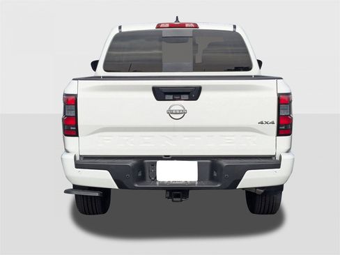 New 2026 Nissan Frontier SV image 4