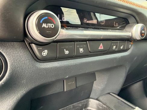 Used 2025 MAZDA CX-50 AWD 2.5 Turbo w/ Weather Package image 15