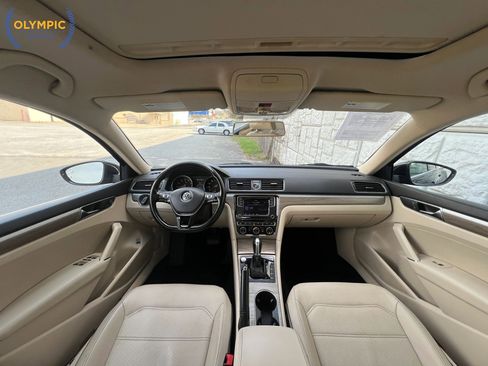 Used 2017 Volkswagen Passat 1.8T SE image 21