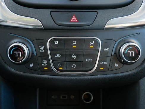 Certified 2020 Chevrolet Equinox LT w/ Sport Edition image 14