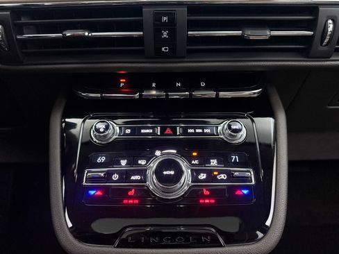 Used 2020 Lincoln Corsair Reserve FWD image 27