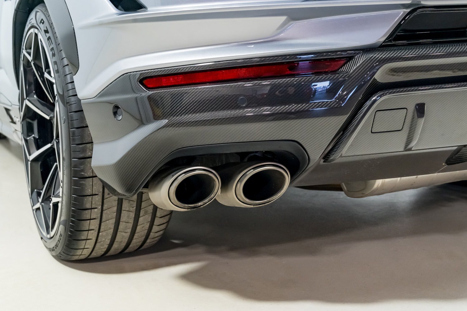 Used 2024 Lamborghini Urus Performante AWD/4WD image 53