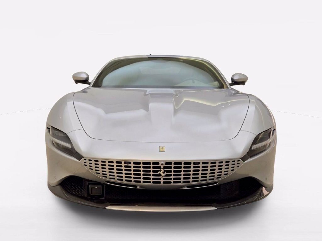 Used 2022 Ferrari Roma RWD image 2