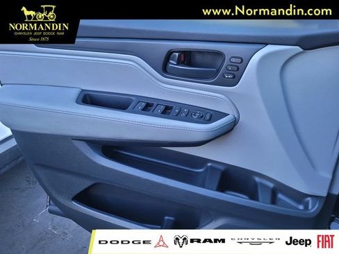Used 2019 Honda Odyssey EX-L image 13