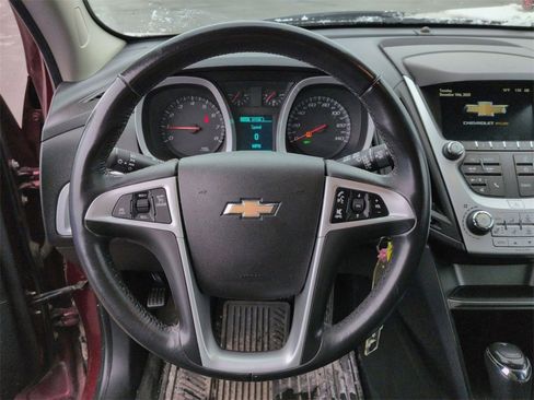 Certified 2017 Chevrolet Equinox LT w/ Convenience Package image 12