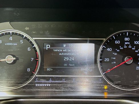 Used 2022 Kia Sorento S FWD image 10