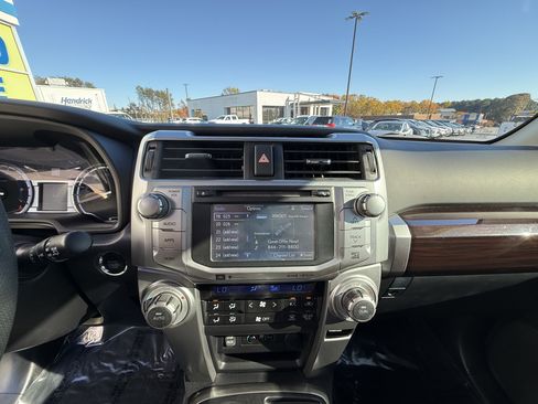 Used 2017 Toyota 4Runner Limited image 25