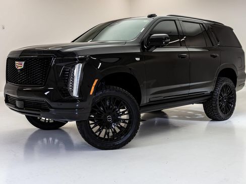 Used 2026 Cadillac Escalade Sport w/ Touring Package AWD/4WD image 4