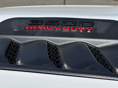 New 2026 RAM 3500 Laramie AWD/4WD image 25