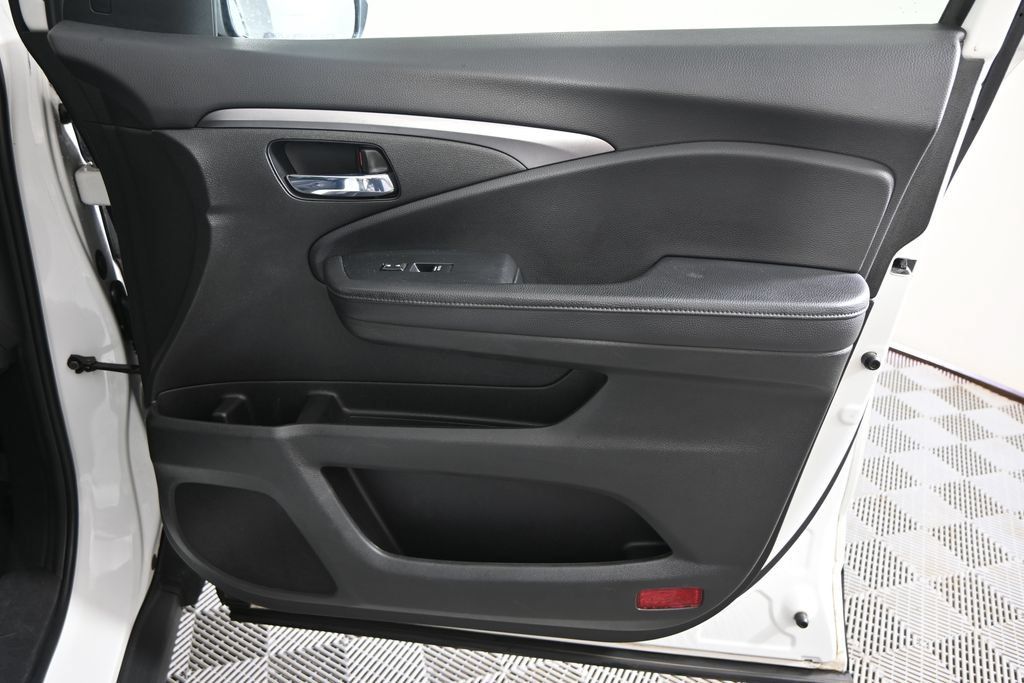 Used 2021 Honda Pilot Special Edition image 12