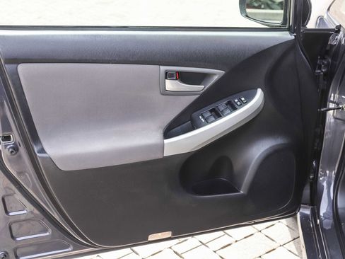 Used 2013 Toyota Prius Two image 22