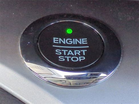 Used 2021 Ford Explorer XLT w/ Equipment Group 202A image 28