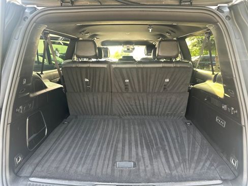 Used 2023 Jeep Wagoneer L Series II RWD image 19