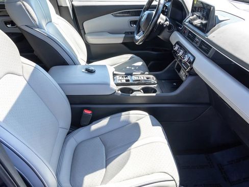 Used 2023 Honda Pilot Elite image 32