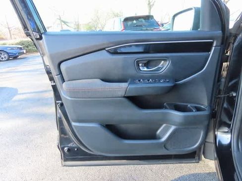 Certified 2023 Honda Pilot Sport image 17